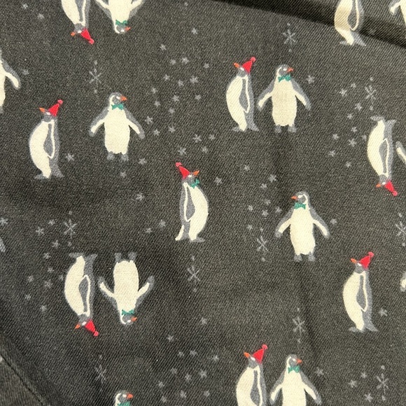 Victoria’s Secret / NWT Penguin 2-Piece Pajama Set - Picture 8 of 9